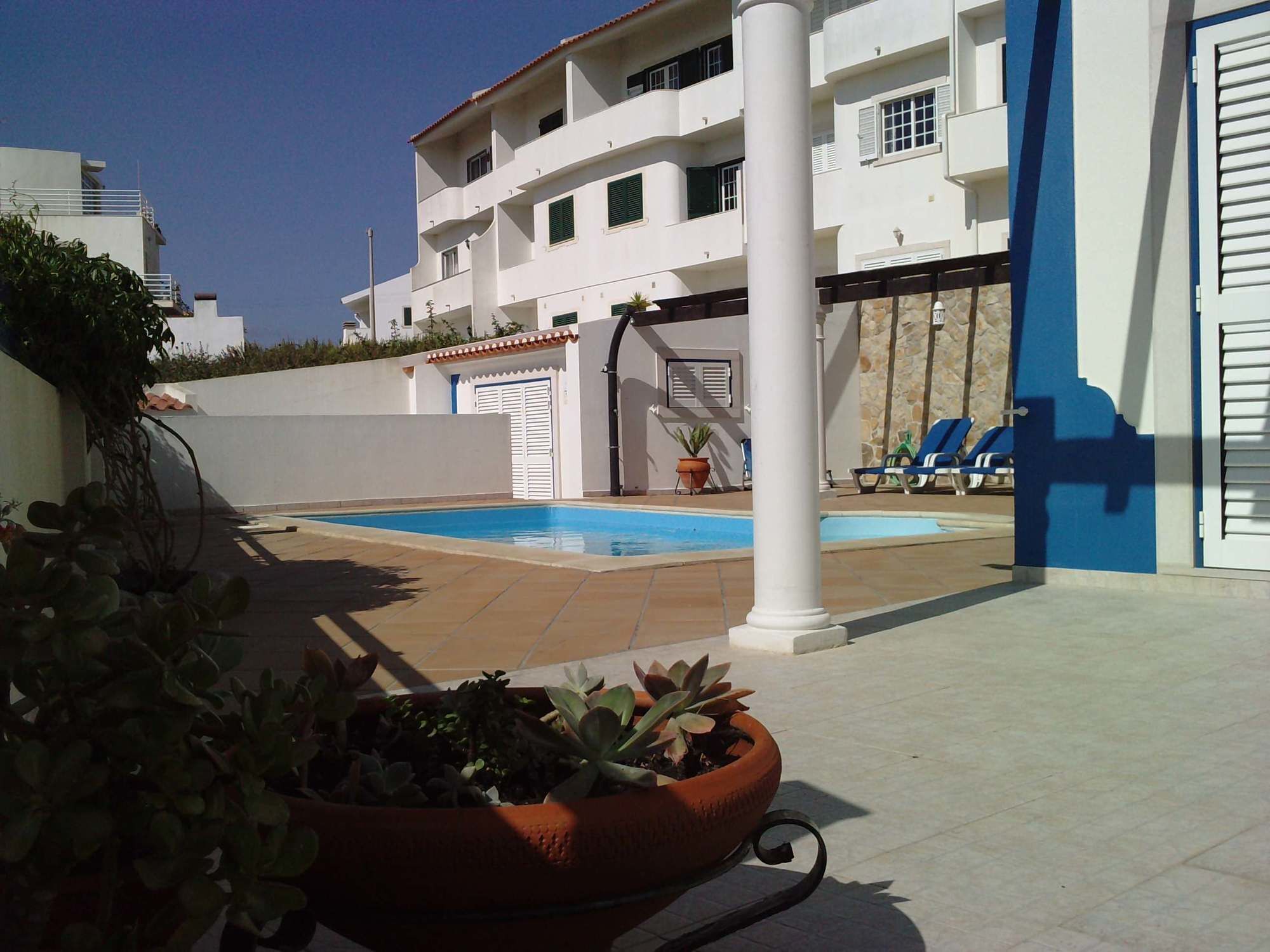 Ericeira Chill Hill Hostel & Private Rooms - Sea Food Εξωτερικό φωτογραφία